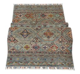 Central medallion detail of New Samarkand rug from Pakistan
