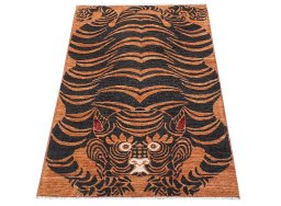 Corner detail of New Farahan rug showing border pattern and Wool pile