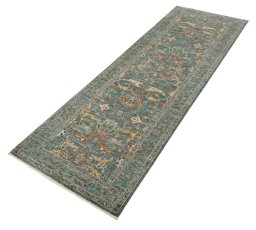 Close-up detail of New Farahan rug from Pakistan showing Wool weave