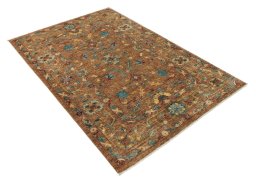 Corner detail of New Farahan rug showing border pattern and Wool pile