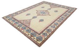 Close-up detail of New Farahan rug from Pakistan showing Wool weave