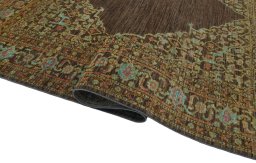 Close-up detail of New Farahan rug from Pakistan showing Wool weave