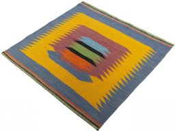 Corner detail of New Kilim Sofre rug showing border pattern and Wool pile