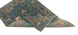 Central medallion detail of New Farahan rug from Pakistan