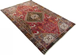 Close-up detail of 2000s Shiraz rug from Iran / Persia showing Wool weave