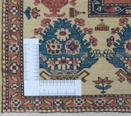 Corner detail of New Farahan rug showing border pattern and Wool pile