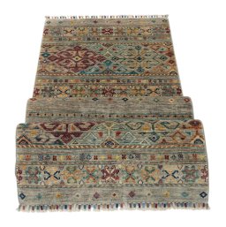 Central medallion detail of New Samarkand rug from Pakistan