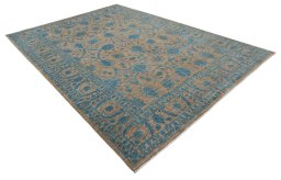 Corner detail of New Farahan rug showing border pattern and Wool pile