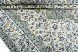 Close-up detail of New Kashan rug from Iran / Persia showing Cork weave