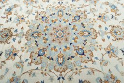 Central medallion detail of New Kashan rug from Iran / Persia