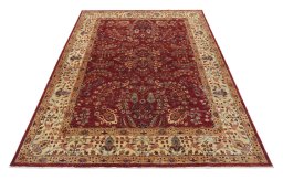 Surface texture of New Farahan rug with natural Wool and intricate pattern
