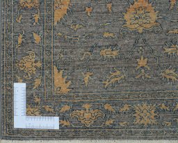 Corner detail of New Farahan rug showing border pattern and Wool pile