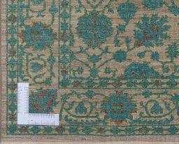 Corner detail of New Farahan rug showing border pattern and Wool pile