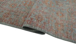 Close-up detail of New Farahan rug from Pakistan showing Wool weave