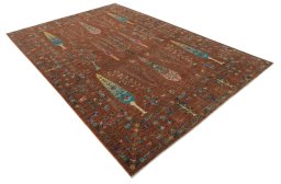 Corner detail of New Farahan rug showing border pattern and Wool pile