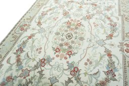 Backside of handmade New Kashmar rug showing knot structure and weave density