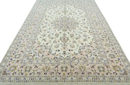 Surface texture of New Kashan rug with natural Wool and intricate pattern