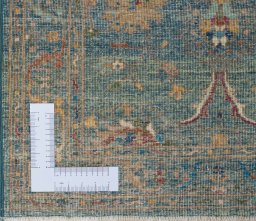 Corner detail of New Farahan rug showing border pattern and Wool pile