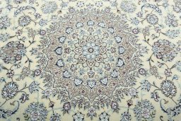 Central medallion detail of 2000s Nain rug from Iran / Persia