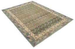 Corner detail of New Farahan rug showing border pattern and Wool pile