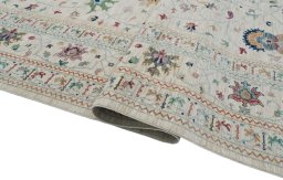 Close-up detail of New Farahan rug from Pakistan showing Wool weave