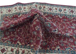 Full view of New Farahan rug from Pakistan, 200 × 149 cm in Red tones