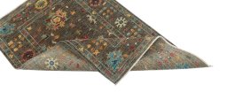 Central medallion detail of New Farahan rug from Pakistan