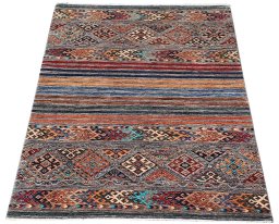 Corner detail of New Samarkand rug showing border pattern and Wool pile