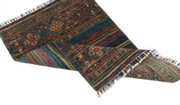 Central medallion detail of New Samarkand rug from Pakistan