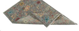 Central medallion detail of New Farahan rug from Pakistan