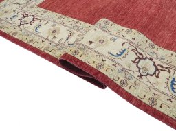 Close-up detail of New Farahan rug from Pakistan showing Wool weave