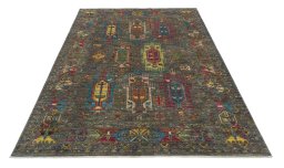Surface texture of New Samarkand rug with natural Wool and intricate pattern