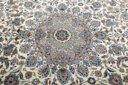 Central medallion detail of New Kashmar rug from Iran / Persia