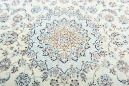 Central medallion detail of 2000s Nain rug from Iran / Persia