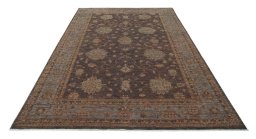 Surface texture of New Farahan rug with natural Wool and intricate pattern