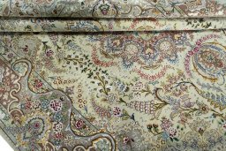 Close-up detail of New Tabriz 50/60/70 Raj rug from Iran / Persia showing Cork weave