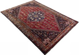 Close-up detail of 2000s Shiraz rug from Iran / Persia showing Wool weave