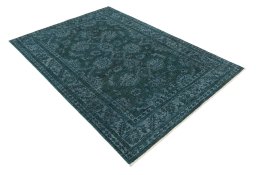 Corner detail of New Farahan rug showing border pattern and Wool pile