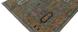 Backside of handmade New Farahan rug showing knot structure and weave density