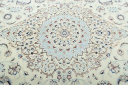 Central medallion detail of 2000s Nain rug from Iran / Persia