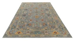 Surface texture of New Farahan rug with natural Wool and intricate pattern