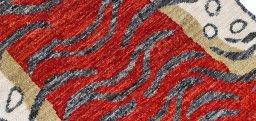 Central medallion detail of New Farahan rug from Pakistan