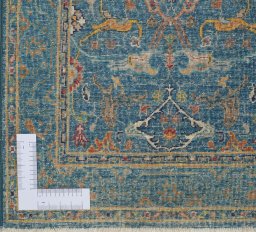 Corner detail of New Farahan rug showing border pattern and Wool pile
