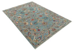 Corner detail of New Farahan rug showing border pattern and Wool pile
