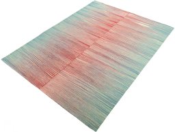Corner detail of New Kilim Kiasar rug showing border pattern and Wool pile