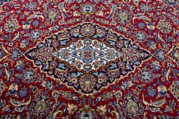 Central medallion detail of 2000s Kashan rug from Iran / Persia