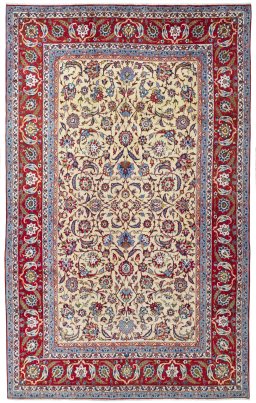 Full view of 1970s Kashan rug from Iran / Persia, 428 × 266 cm in Beige tones